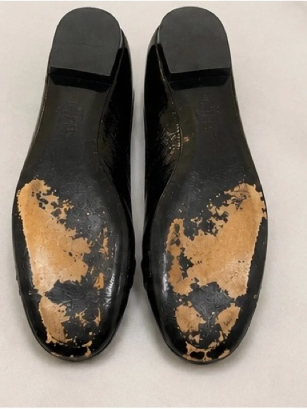Coach Black Patent Leather Ballet Flats Gold Medallion Accent Leopard Lining